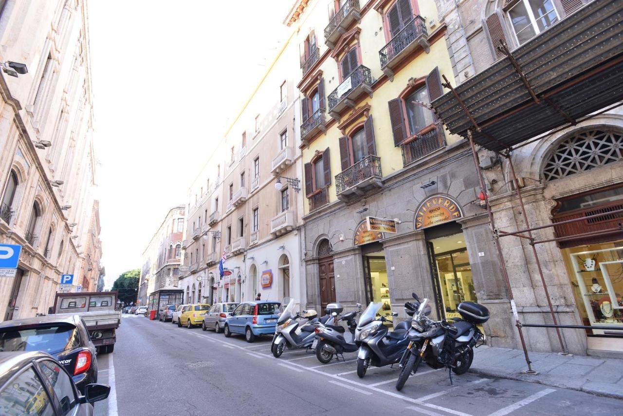 Izzhome City Center Cozy Cagliari Exterior photo