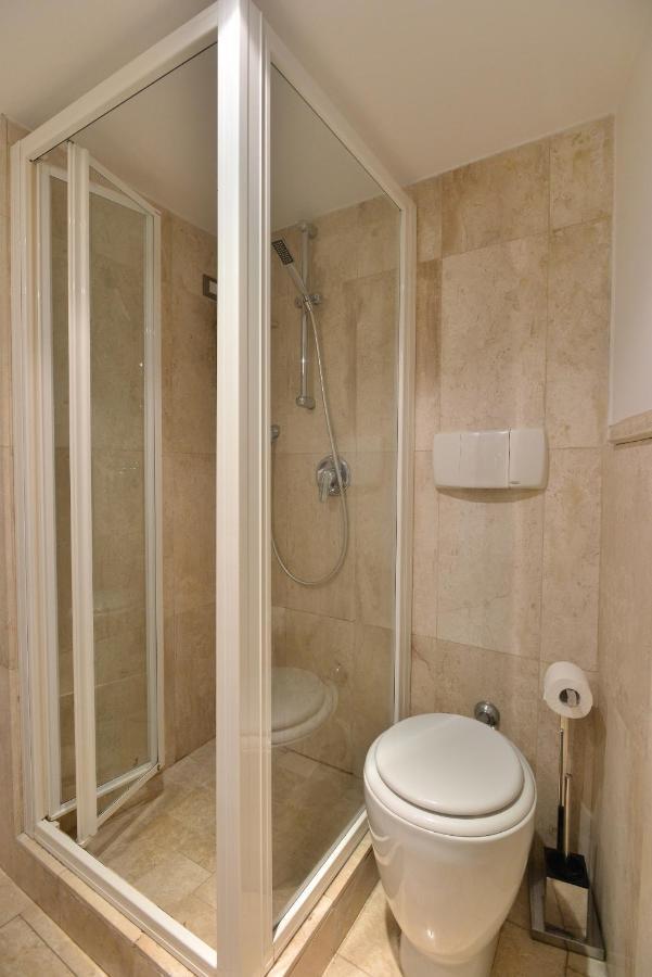 Izzhome City Center Cozy Cagliari Exterior photo