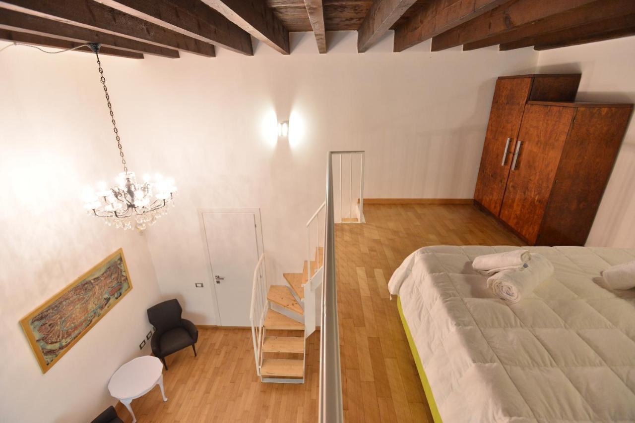 Izzhome City Center Cozy Cagliari Exterior photo